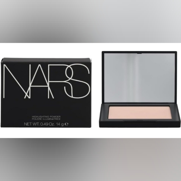 🥳HP🥳 NARS Light Sculpting Highlighting Powder - Picture 4 of 5